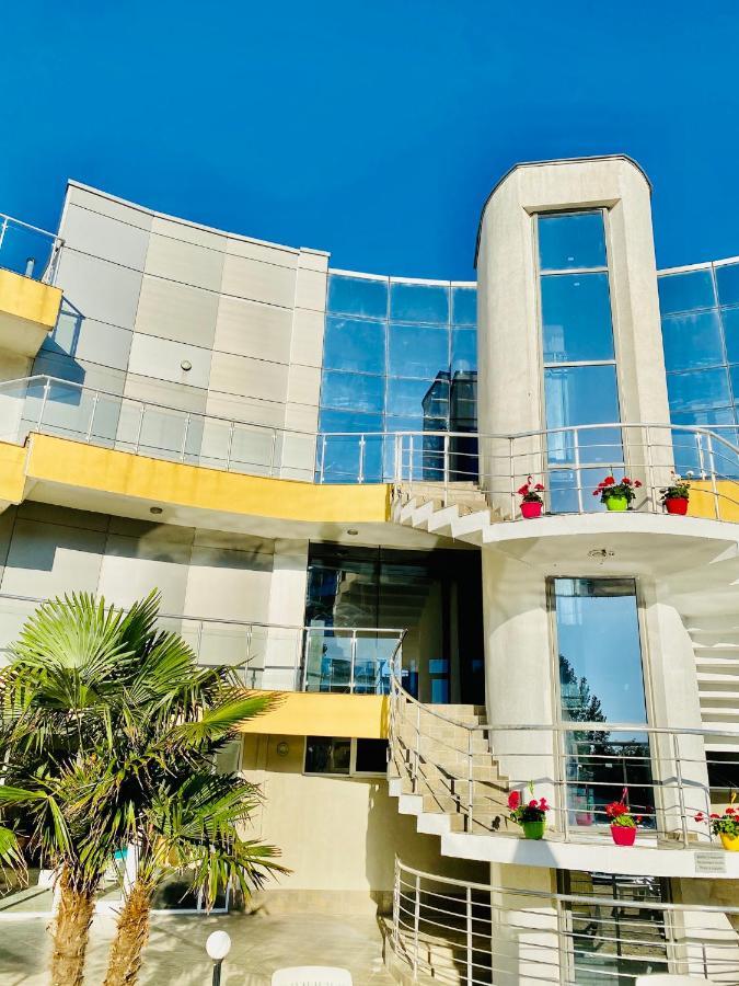 الشقق الفندقية تساريفوفي  Aпартаменти Мини В Бей Вю المظهر الخارجي الصورة